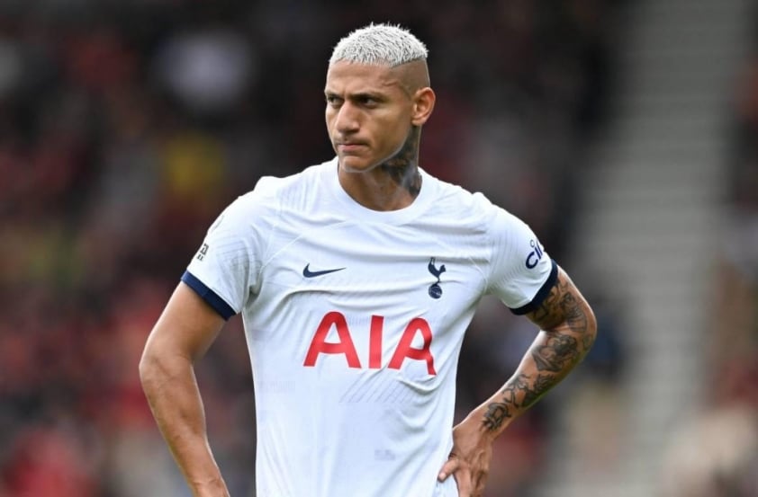 Richarlison bị kiện ngay trước đại chiến Tottenham vs Arsenal-527563